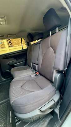 Toyota Highlander 2023 4cylindre 7places image 6