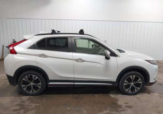 MITSUBISHI ECLIPSE CROSS /SEL 2018 image 8