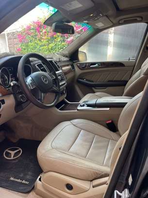 MERCEDES GLS 450 image 4