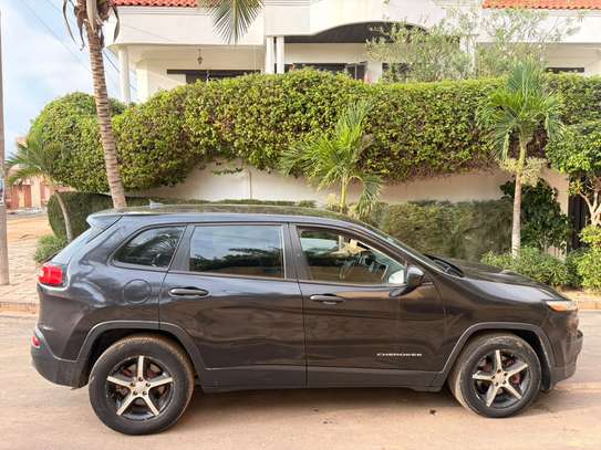 JEEP CHEROKEE image 2