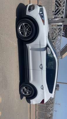 2017 Hyundai santa fe image 2