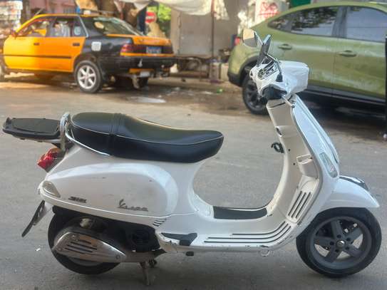 Moto vespa 125cc image 2