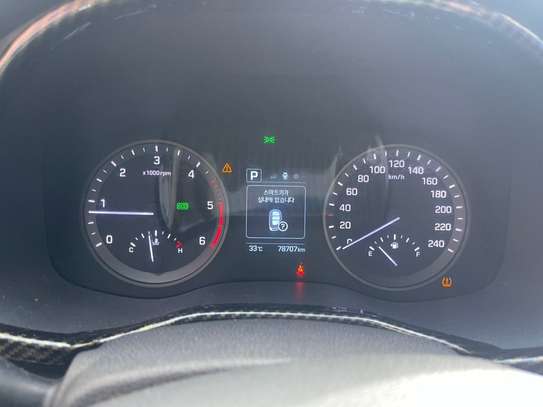 HYUNDAI TUCSON 2016/17 2.0 image 10