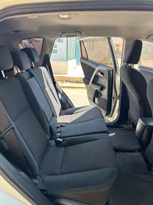 Toyota Rav 4 2017 image 5