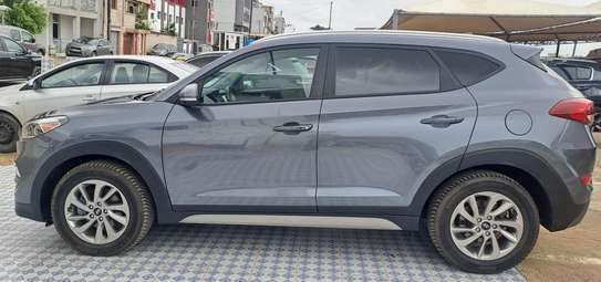 Hyundai Tucson 2017 intérieur cuir noir image 9