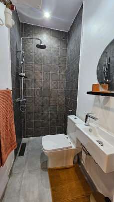 appartement moderne 2 chambres / 2 SDB – VDN image 10
