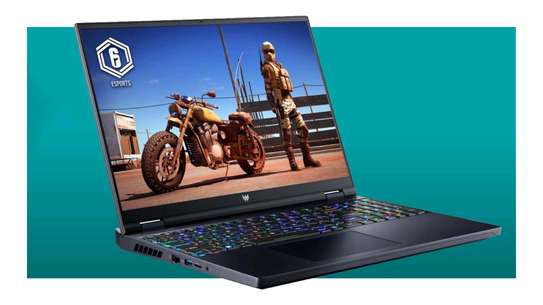 PC Gamer Acer Predator 14 2025 image 2