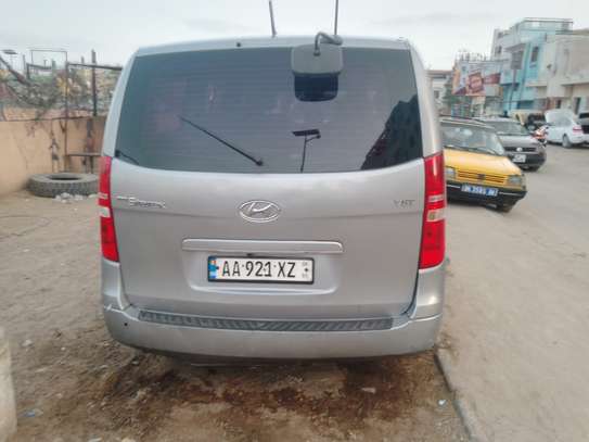 Hyundai  Starex 2016 image 5