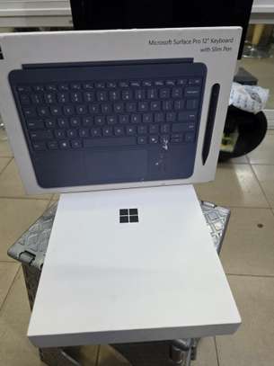 Microsoft Surface Pro 12 2026 image 7