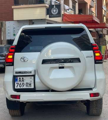 TOYOTA PRADO GXR  LAND CRUISER Année :2022 image 8