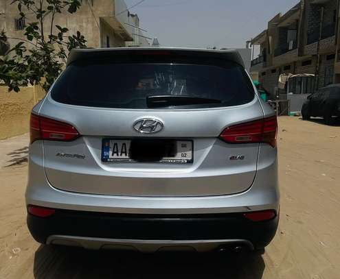 Hyundai santafe Diesel image 5