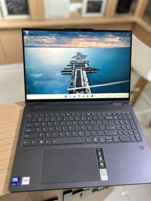 Lenovo Yoga 7i 16 Pouces - Intel Ultra 7 | 16GB RAM | 1Téra image 4
