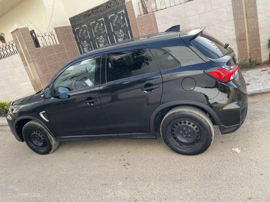 Mitsubishi Rvr image 6