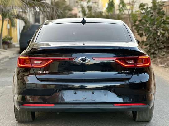 Renault SM6 2017 image 2