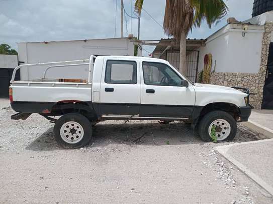 Pick up Toyota Hilux à vendre image 3