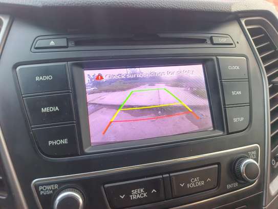 HYUNDAI SANTA FE 2018 image 11