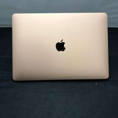MacBook Air 2020 m1 gold image 4