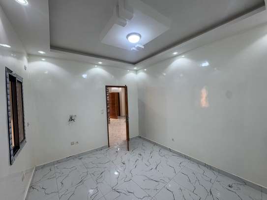 Appartement neuf 3 chambres salon Ouakam Extension à louer image 2