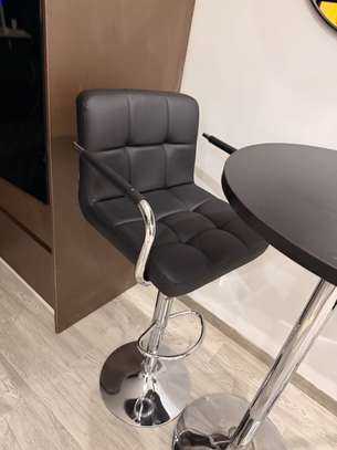 Table + chaise bar image 4