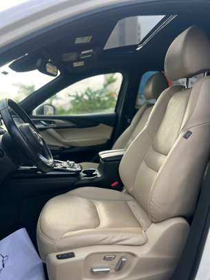 Mazda CX-9 SUV blanc spacieux fiable image 7