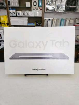 Samsung tab S10fe image 2