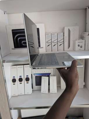 HP envy x 360  graphique ) i7 ) 13 TH )  ) 16  ) 1 tera image 3