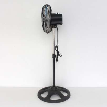 Ventilateur sur pied 10" pouces, Puissant à 3 vitesses image 4