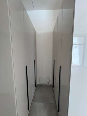 F4 d e225 m² à vendre sur la corniche image 10