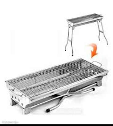 Barbecue charbon mobile avec étagères bois et roues image 9