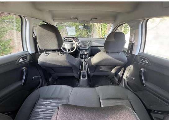 Peugeot 208 Diesel manuel image 7