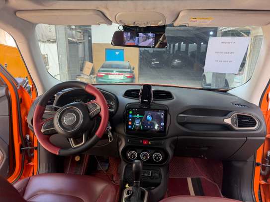 Jeep Renegade SUV compact orange vif robuste image 3