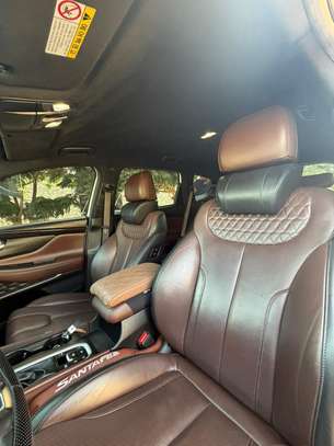Hyundai Santa Fe 2018 image 9