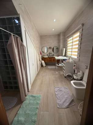 Duplex entrée privée à louer Mermoz derrière El Tonn image 7