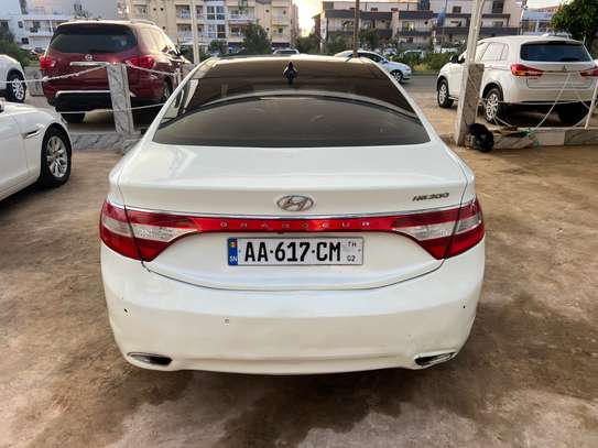 Hyundai grandeur 2014 full option image 6