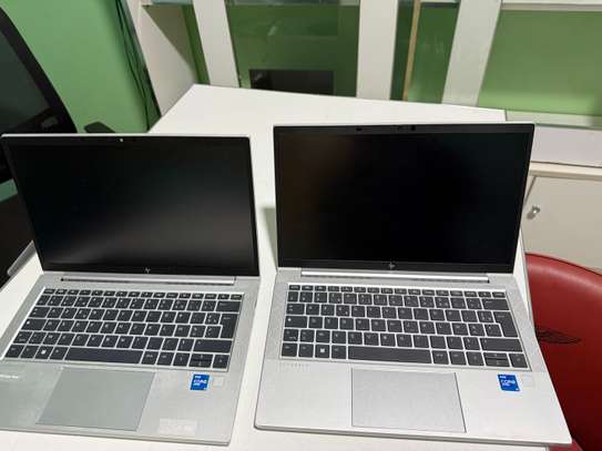 HP 830 elitebook G8 i5 image 7