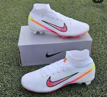 Crampons Puma-Nike-Adidas football image 8