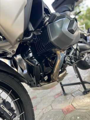 BMW GS 1250 triple black standard 2023 image 5