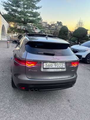 Jaguar F pace dynamic image 6
