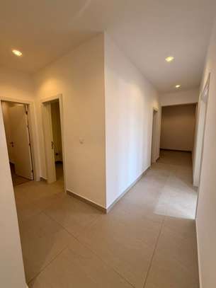 grand appartement standing à louer image 7