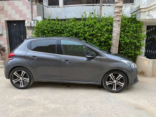 PEUGEOT 208 2018 3Cylindres image 3