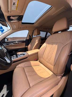 BMW Serie 740i Année :  *2020* image 10