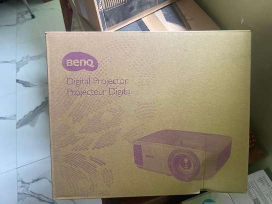 BenQ M5550 projecteur SVGA HDMI neuf emballage image 3