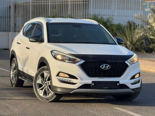HYUNDAI TUCSON 2018 image 10