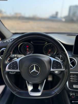 MERCEDES-BENZ GLA 180 (2018) – PACK AMG image 5