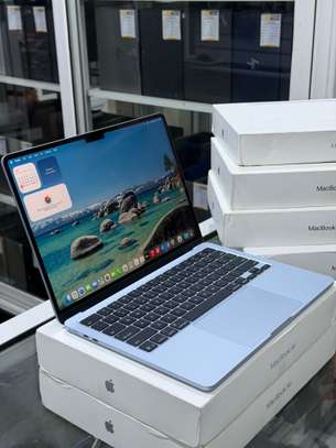 MacBook Air 2025 M4 image 2
