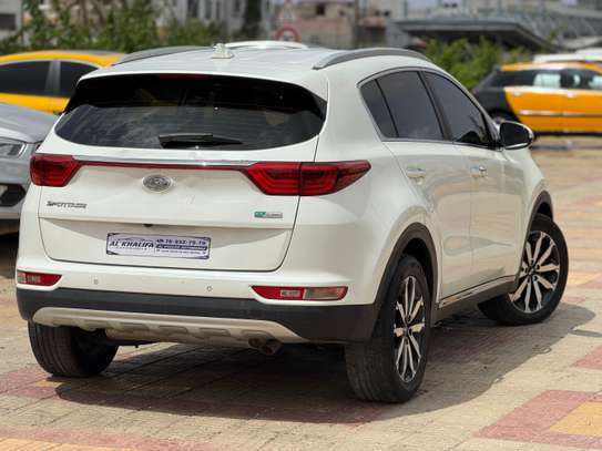 Kia Sportage image 6