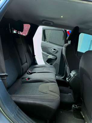 Jeep cherokee 2019 image 6