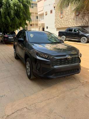 toyota rav 4 2020 image 5