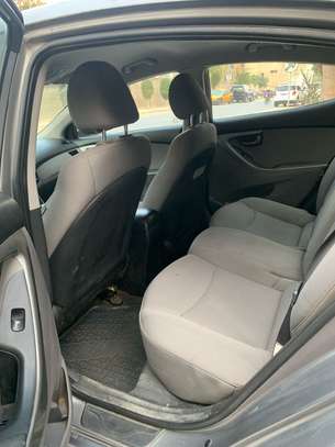 hyundai elantra a louer image 9