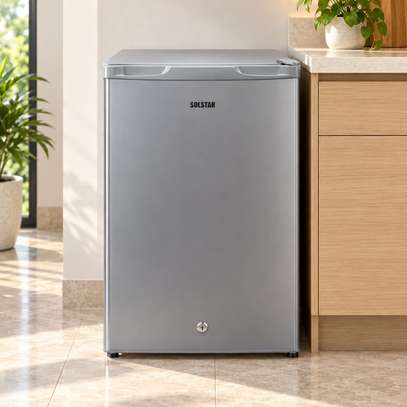 REFRIGERATEUR 129LITRES SOLSTAR 1 PORTE GRIS RF129HTSSLVSS image 4